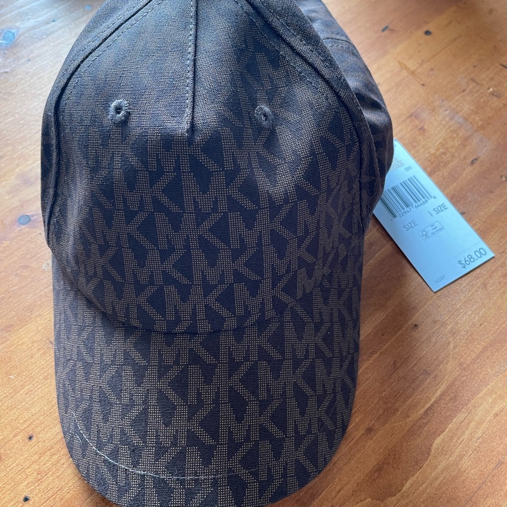 NWT 🧢 Michael Kors Brown Monogram Hat